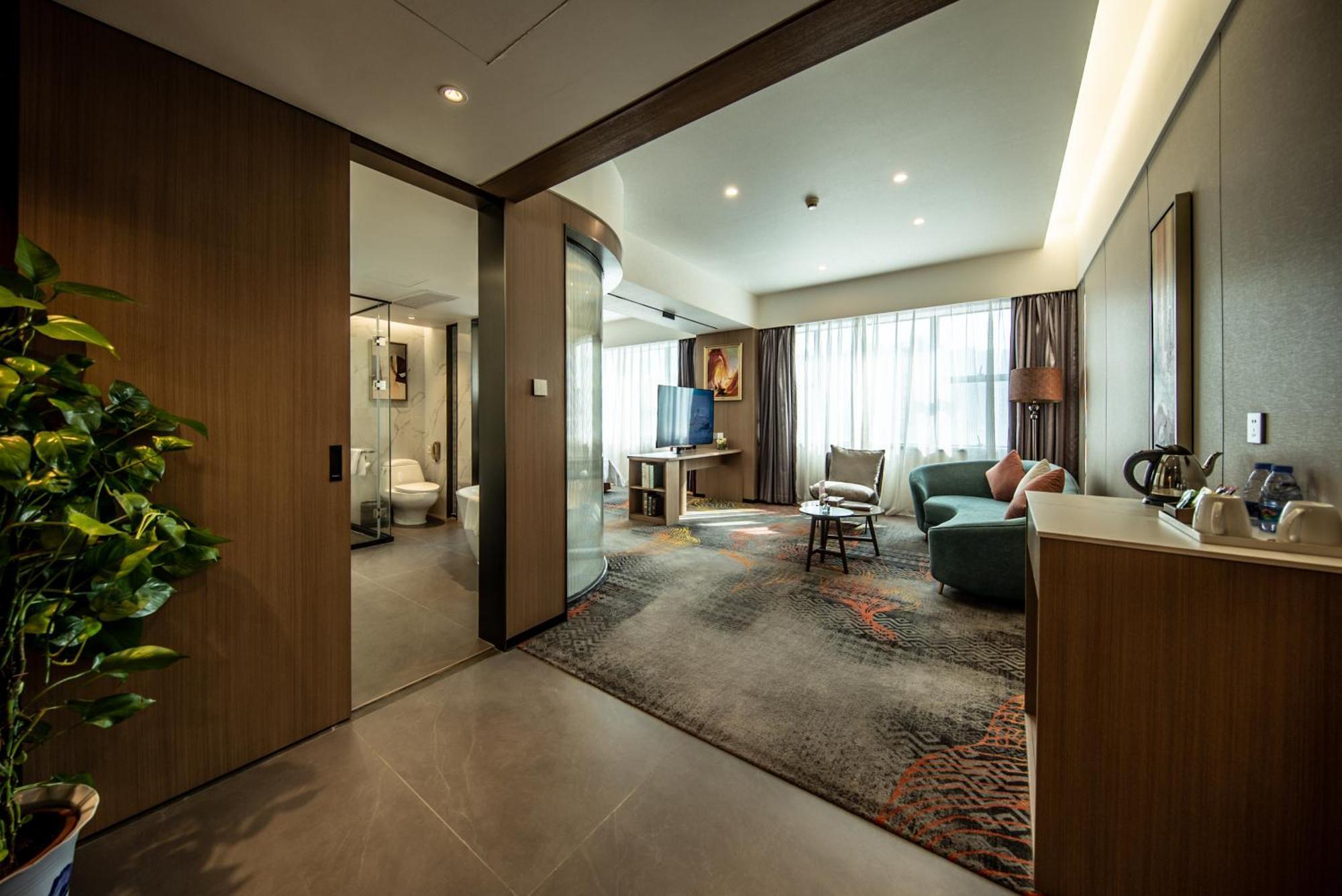 Romanjoy International Hotel Σενζέν Εξωτερικό φωτογραφία